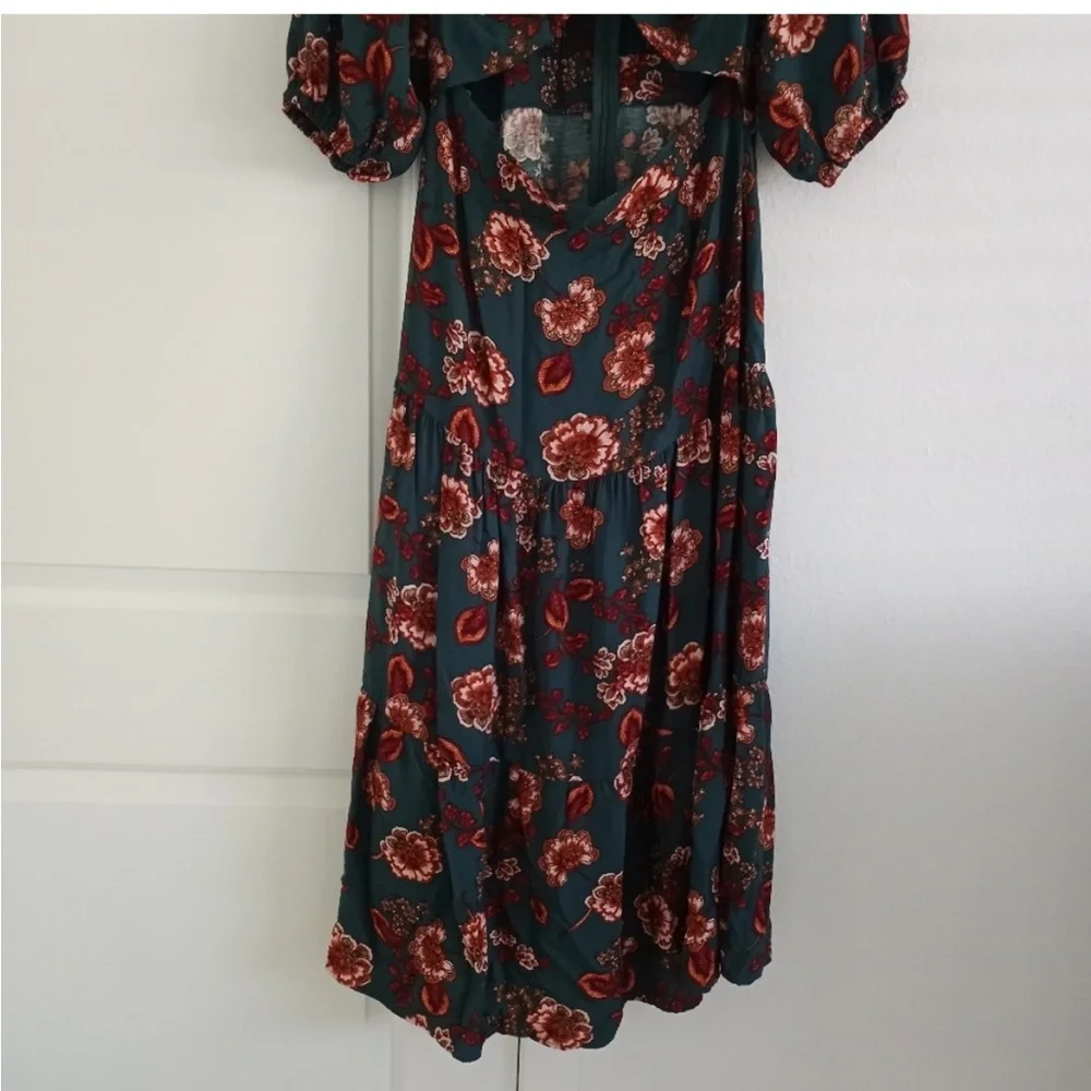 MINK PINK Olivia Midi Dress in Green. - Picture 7 of 13